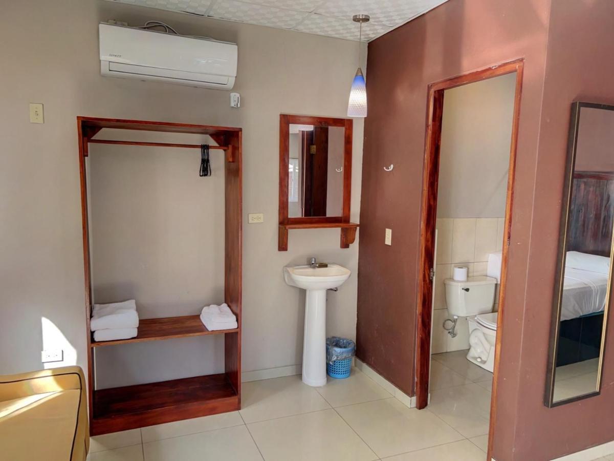 Big Daddy'S Beach Club & Hotel Puerto Armuelles Ngoại thất bức ảnh